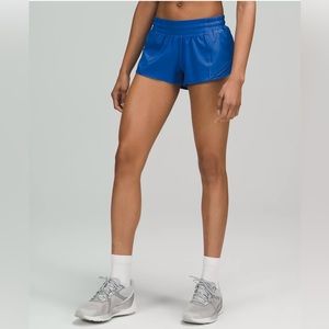 Lululemon Hotty Hot Low rise shorts in 2.5 length